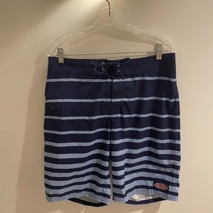 Vineyard vines baiting suit 32